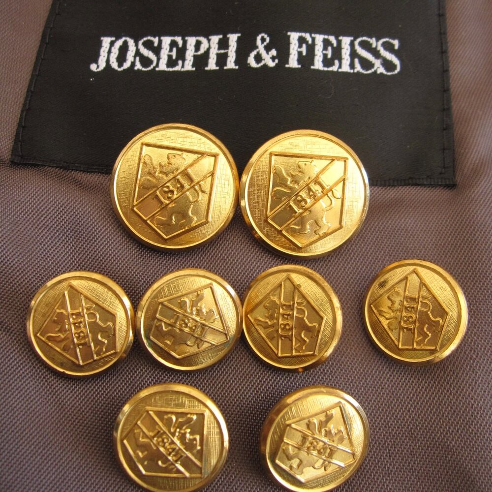 Joseph & Feiss 8 Blazer Replacement Buttons Chest & Cuff Heraldic Lion Waterbury